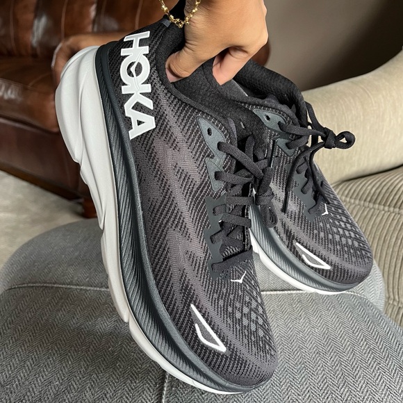 HOKA Clifton 9 Running Shoe - Picture 3 of 6